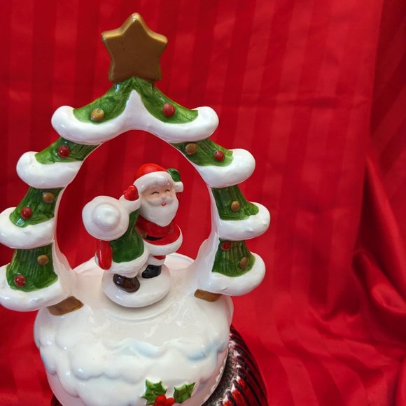 Vtg. 1984 Lefton Dancing Santa &Mrs Claus Music Box Plays Here Comes Santa Claus - Picture 6 of 10